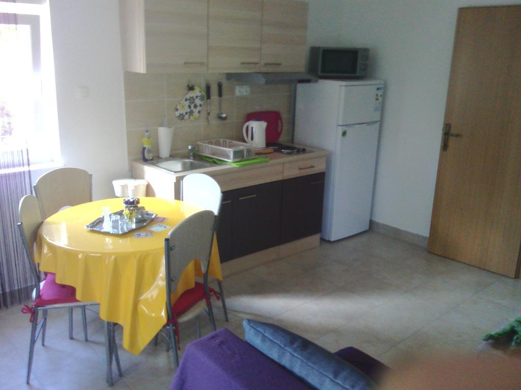 Apartments Krajici Kaštela Kamer foto